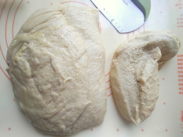 Пирог с халвой как кулич Пирог с халвой как кулич