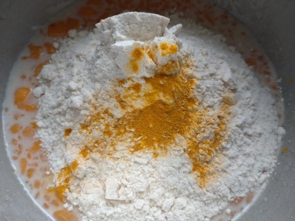 Пирог с халвой как кулич Пирог с халвой как кулич