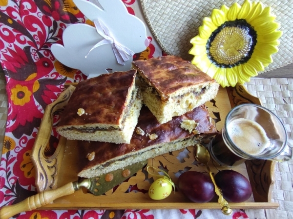 Пирог с халвой как кулич Пирог с халвой как кулич