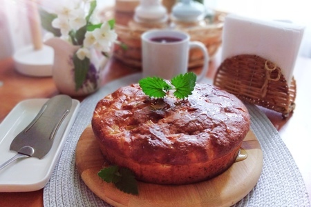 Пирог творожно яблочный с изюмом Пирог творожно яблочный с изюмом