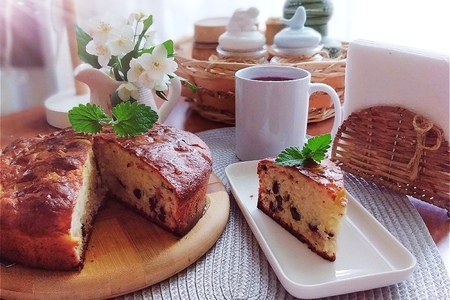 Пирог творожно яблочный с изюмом Пирог творожно яблочный с изюмом