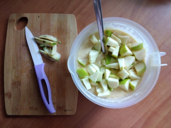 Пирог творожно яблочный с изюмом Пирог творожно яблочный с изюмом