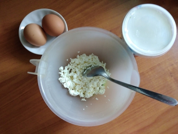 Пирог творожно яблочный с изюмом Пирог творожно яблочный с изюмом