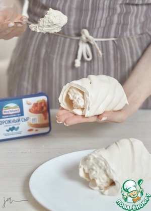 Пирожное-рулет безе Пирожное-рулет безе