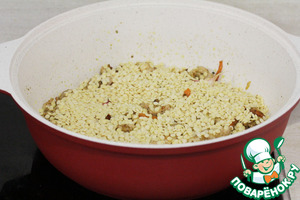 Плов из птитима с курицей