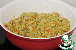 Плов из птитима с курицей