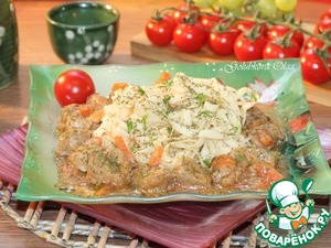 Поджарка с подливкой и лапшой Поджарка с подливкой и лапшой