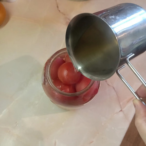 Помидоры с медом &laquo;Очень вкусные&raquo;