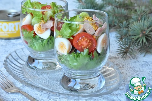 Порционный салат с тунцом Порционный салат с тунцом