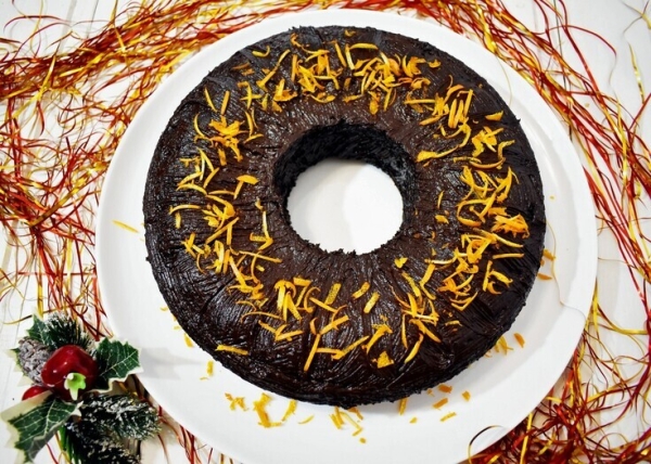 Пряный кекс с портвейном и черносливом 