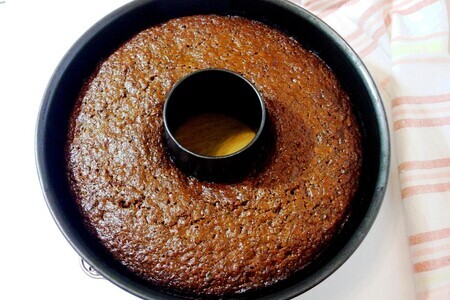 Пряный кекс с портвейном и черносливом 