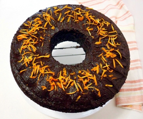 Пряный кекс с портвейном и черносливом 