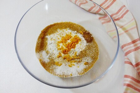 Пряный кекс с портвейном и черносливом 