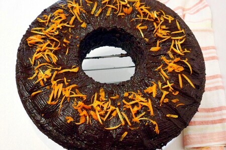 Пряный кекс с портвейном и черносливом 