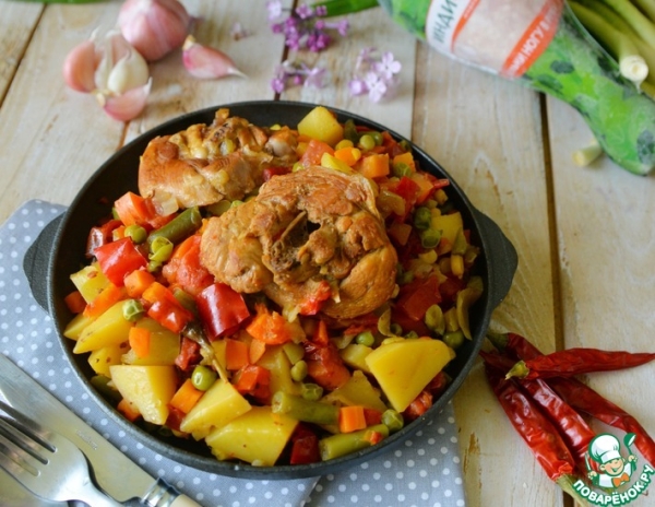 Рагу из индейки с овощами "А-ля Афритада" Рагу из индейки с овощами "А-ля Афритада"