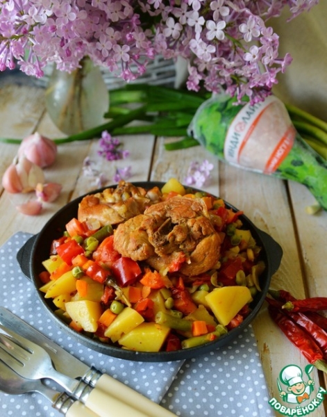 Рагу из индейки с овощами "А-ля Афритада" Рагу из индейки с овощами "А-ля Афритада"