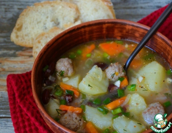 Рагу с фасолью и фрикадельками Рагу с фасолью и фрикадельками