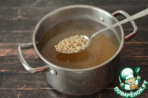 Рассольник с перловкой на утиных головах