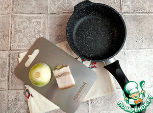 Рассыпчатая пшённая каша со шкварками