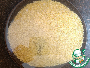 Рассыпчатая пшённая каша со шкварками