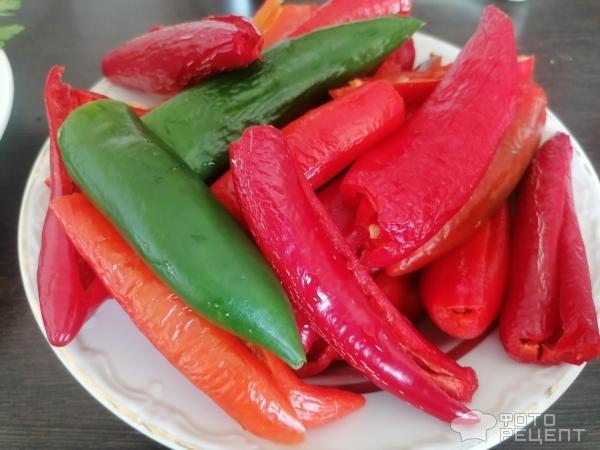 Рецепт: Аджика сырая быстрая - по-домашнему, типа "Лазыжан" Рецепт: Аджика сырая быстрая - по-домашнему, типа "Лазыжан"