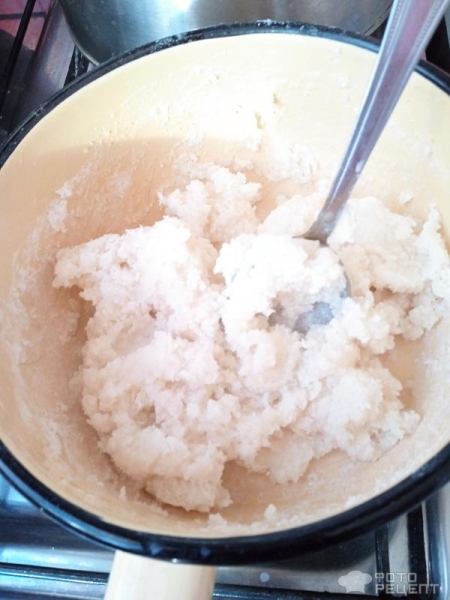 Рецепт: Безглютеновые чебуреки - Из заварного теста: нежнее обычных