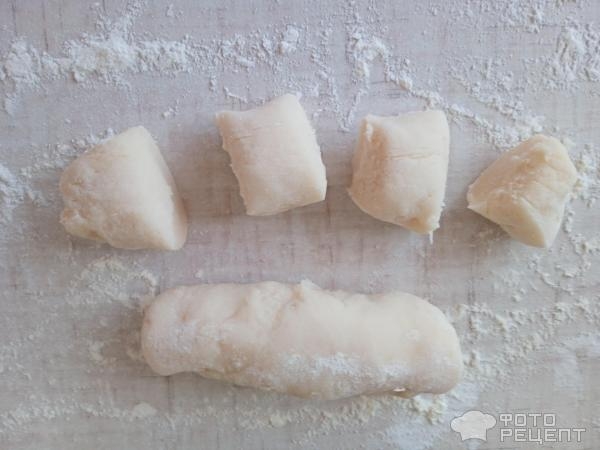 Рецепт: Безглютеновые чебуреки - Из заварного теста: нежнее обычных