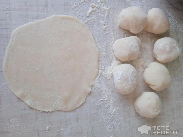 Рецепт: Безглютеновые чебуреки - Из заварного теста: нежнее обычных