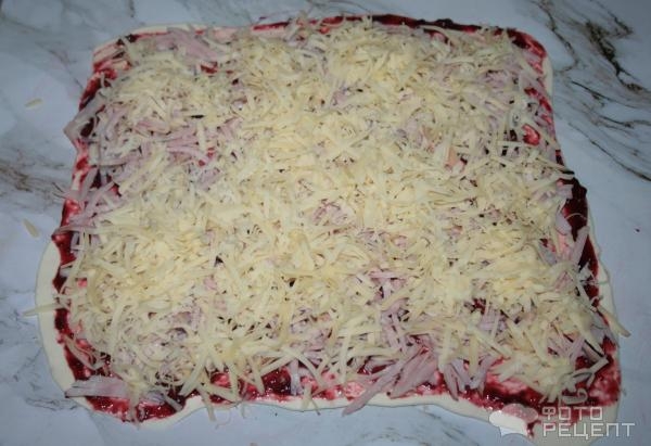 Рецепт: Булочки из слоеного теста - С двумя сливовыми соусами и двумя начинками