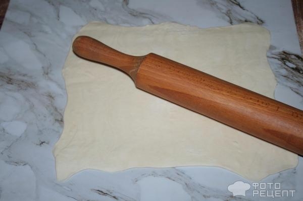 Рецепт: Булочки из слоеного теста - С двумя сливовыми соусами и двумя начинками