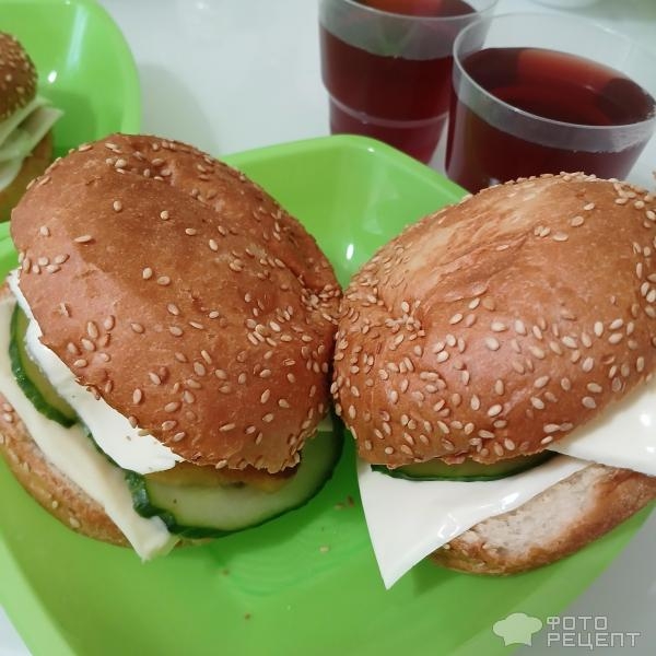 Рецепт: Бургер домашний - С наггетсами. Домашний фастфуд. Готовим всей семьей: весело, быстро и вкусно:) Рецепт: Бургер домашний - С наггетсами. Домашний фастфуд. Готовим всей семьей: весело, быстро и вкусно:)