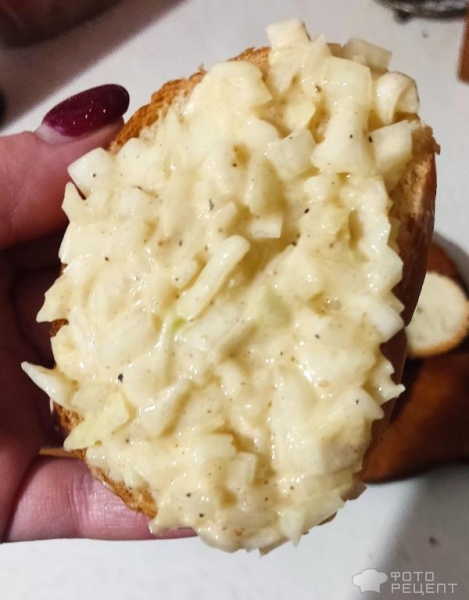 Рецепт: Бутерброды с луком - Поверьте, это очень вкусно! Рецепт: Бутерброды с луком - Поверьте, это очень вкусно!