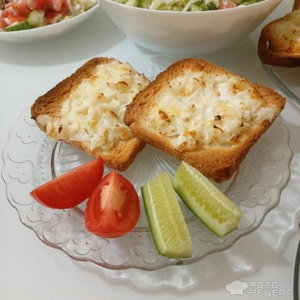 Рецепт: Бутерброды с луком - Рецепт очень быстрой недорогой и вкусной закуски! Рецепт: Бутерброды с луком - Рецепт очень быстрой недорогой и вкусной закуски!