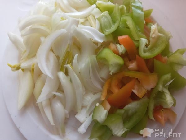 Рецепт: Черная рисовая лапша с уткой и овощами - На скорую руку Рецепт: Черная рисовая лапша с уткой и овощами - На скорую руку