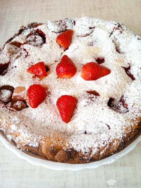 Рецепт: Цветаевский пирог без глютена из кокосовой муки с клубникой - Клубничная нежнятина со сметанной заливкой