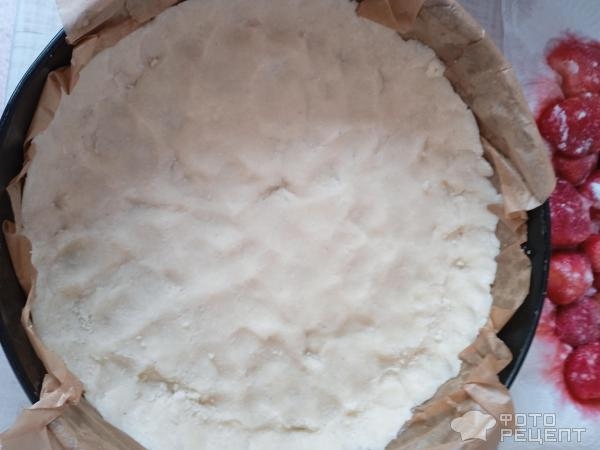 Рецепт: Цветаевский пирог без глютена из кокосовой муки с клубникой - Клубничная нежнятина со сметанной заливкой