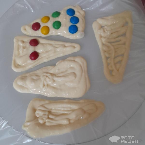 Рецепт: Десерт на Новый год "Шоколадные елочки" - Готовим с детьми. Лёгкие поделки из растопленного шоколада. Весело и вкусно. Рецепт: Десерт на Новый год "Шоколадные елочки" - Готовим с детьми. Лёгкие поделки из растопленного шоколада. Весело и вкусно.