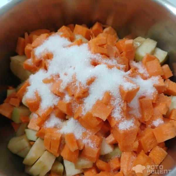 Рецепт: Детская запеканка с яблоками и морковью - Номер один в рецептах детских блюд на завтрак для детей от 1 года.