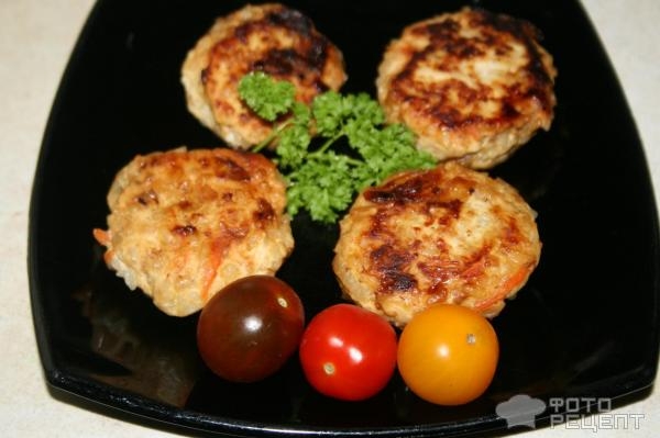 Рецепт: Диетические котлетки из куриного фарша и овощей - Два варианта приготовления Рецепт: Диетические котлетки из куриного фарша и овощей - Два варианта приготовления