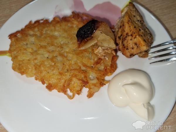 Рецепт: Драники картофельные - В крупную терку, жареные Рецепт: Драники картофельные - В крупную терку, жареные