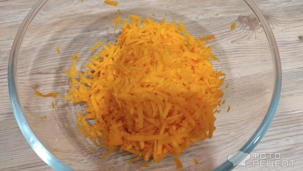 Рецепт: Драники тыквенные - яркие, хрустящие снаружи и сочные внутри