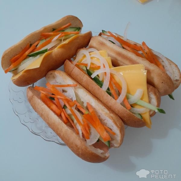 Рецепт: Фастфуд в домашних условиях - Хот-доги с разными начинками