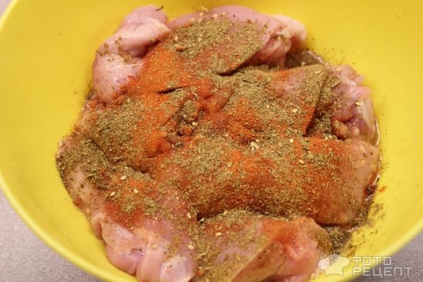 Рецепт: Филе бедра курицы в соусе - в нахлест в духовке Рецепт: Филе бедра курицы в соусе - в нахлест в духовке