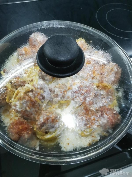 Рецепт: Гнезда из макарон с фаршем по-русски - Со сметаной