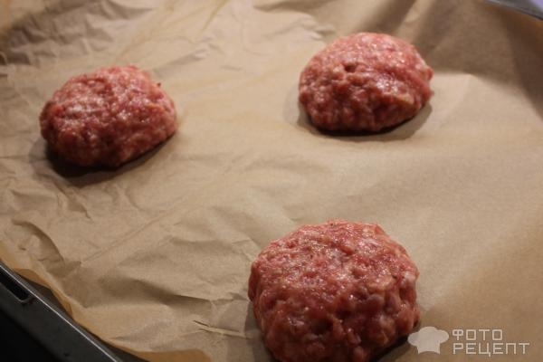 Рецепт: Гнезда с фаршем - С сыром и яйцом Рецепт: Гнезда с фаршем - С сыром и яйцом