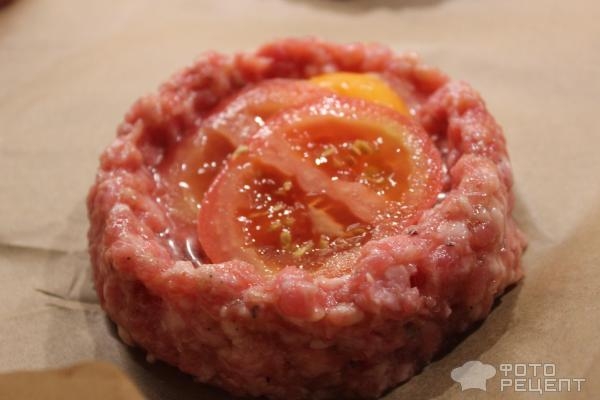 Рецепт: Гнезда с фаршем - С сыром и яйцом Рецепт: Гнезда с фаршем - С сыром и яйцом