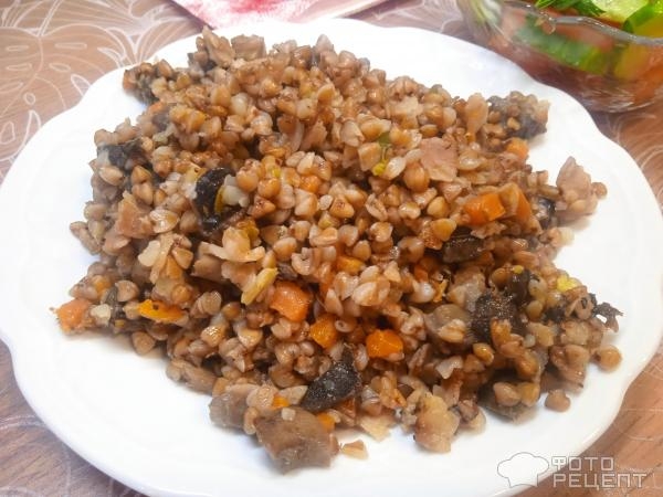 Рецепт: Гречка тушеная с грибами и мясом - с лесными грибами и беконом Рецепт: Гречка тушеная с грибами и мясом - с лесными грибами и беконом