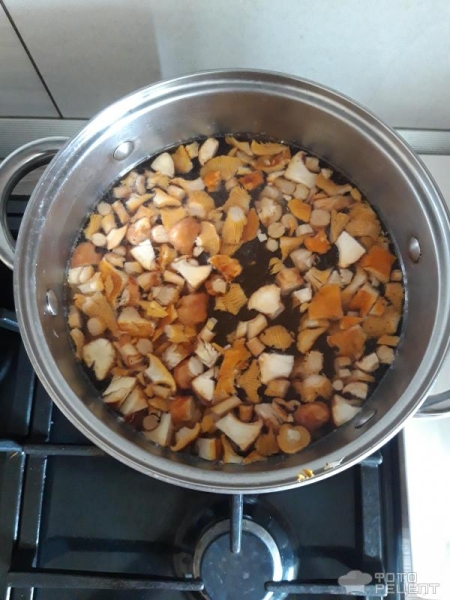 Рецепт: Грибной суп с лисичками - на бульоне с вермишелью! Рецепт: Грибной суп с лисичками - на бульоне с вермишелью!