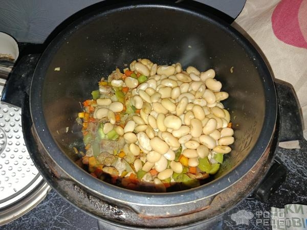 Рецепт: Гуляш мясной - со свининой и фасолью Рецепт: Гуляш мясной - со свининой и фасолью