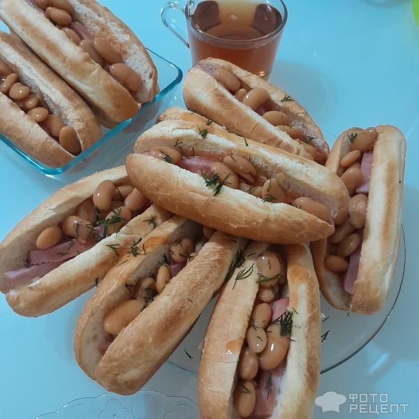 Рецепт: Хот-дог "Русский" - С ветчиной и фасолью в томате. Перекус за минутку:) Рецепт: Хот-дог "Русский" - С ветчиной и фасолью в томате. Перекус за минутку:)